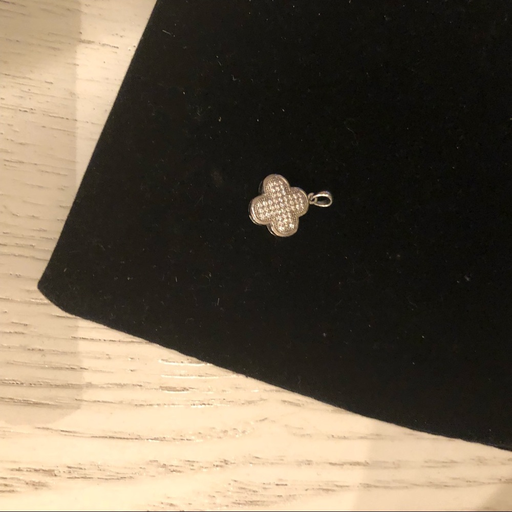 Jewelry - Picture 3 of 6